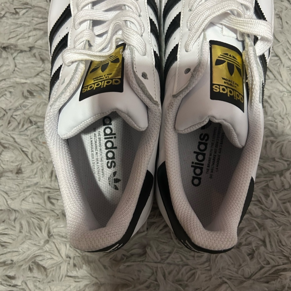 Adidas Original Superstar Shoes - Picture 9 of 10